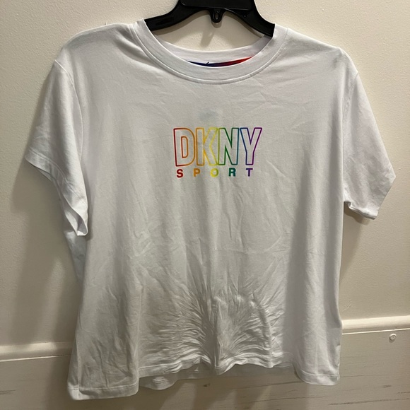 DKNY Ombré Logo Knot Front Tee
